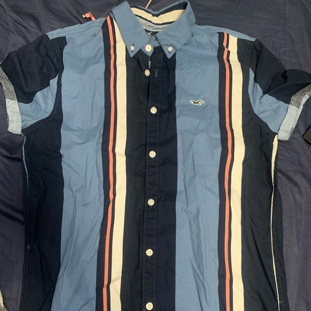 Button down short sleeve shirt